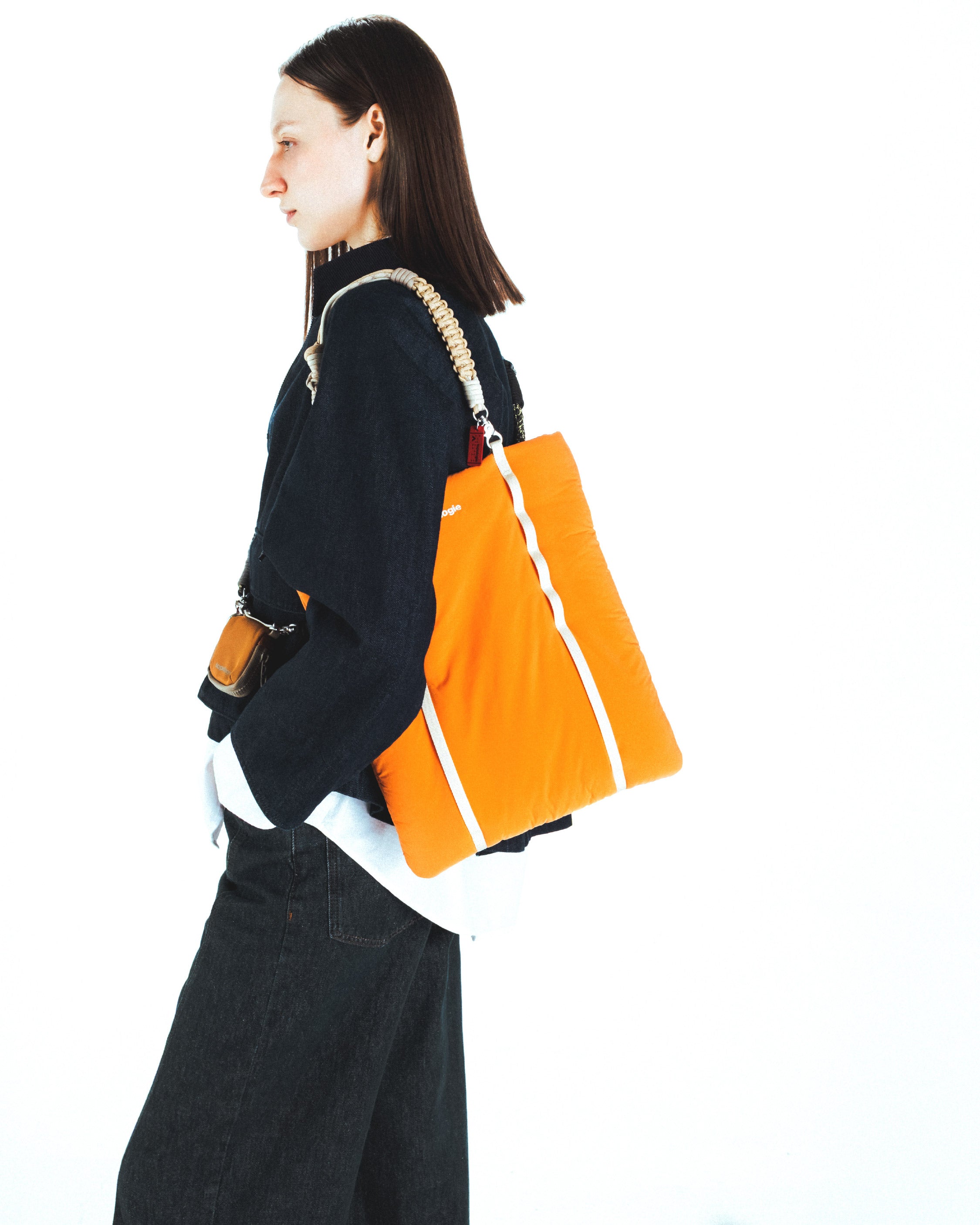 Topologie 16 Cloud Shopper トートバッグ black Topologie Cloud Tote 