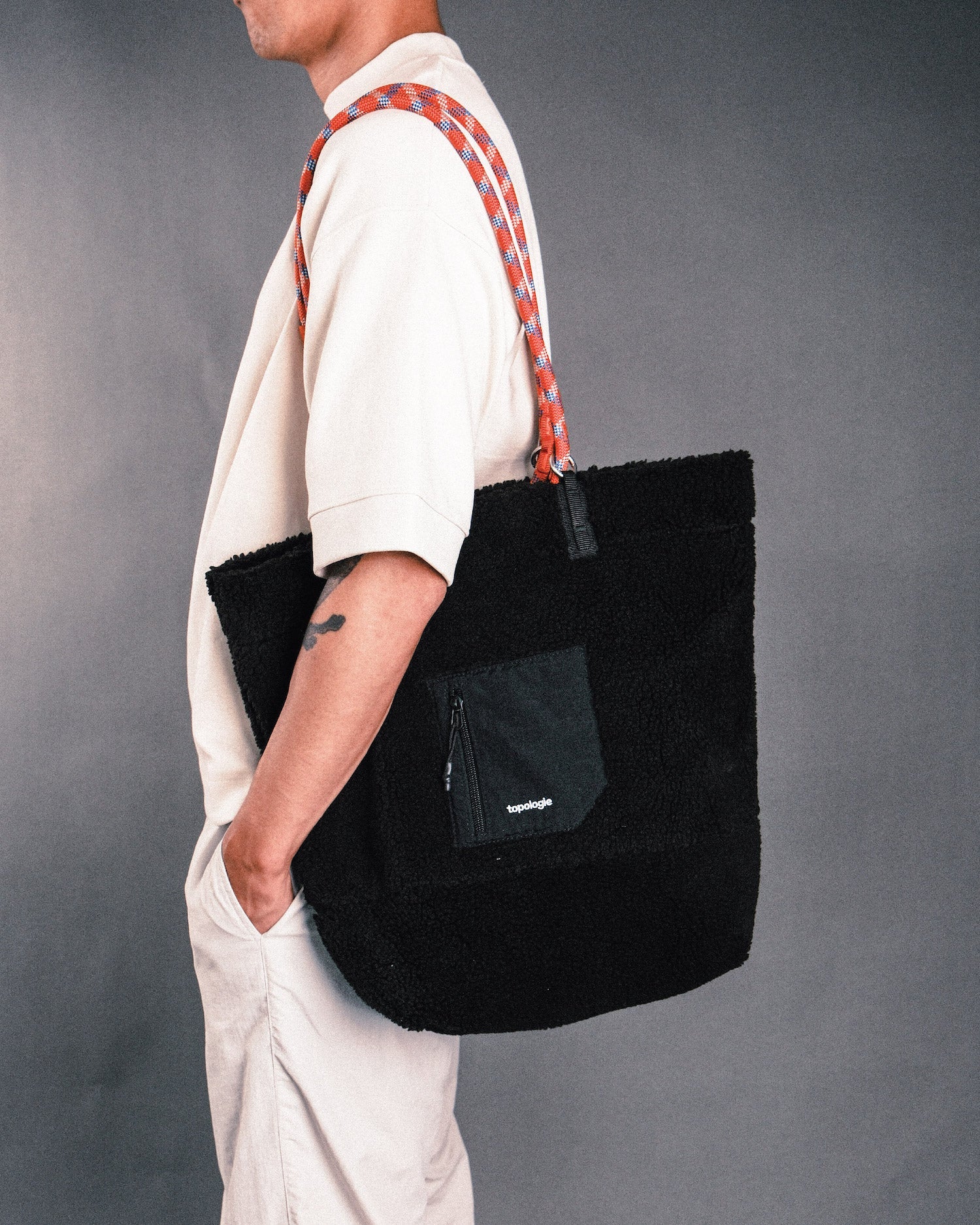 Loop Tote – Topologie