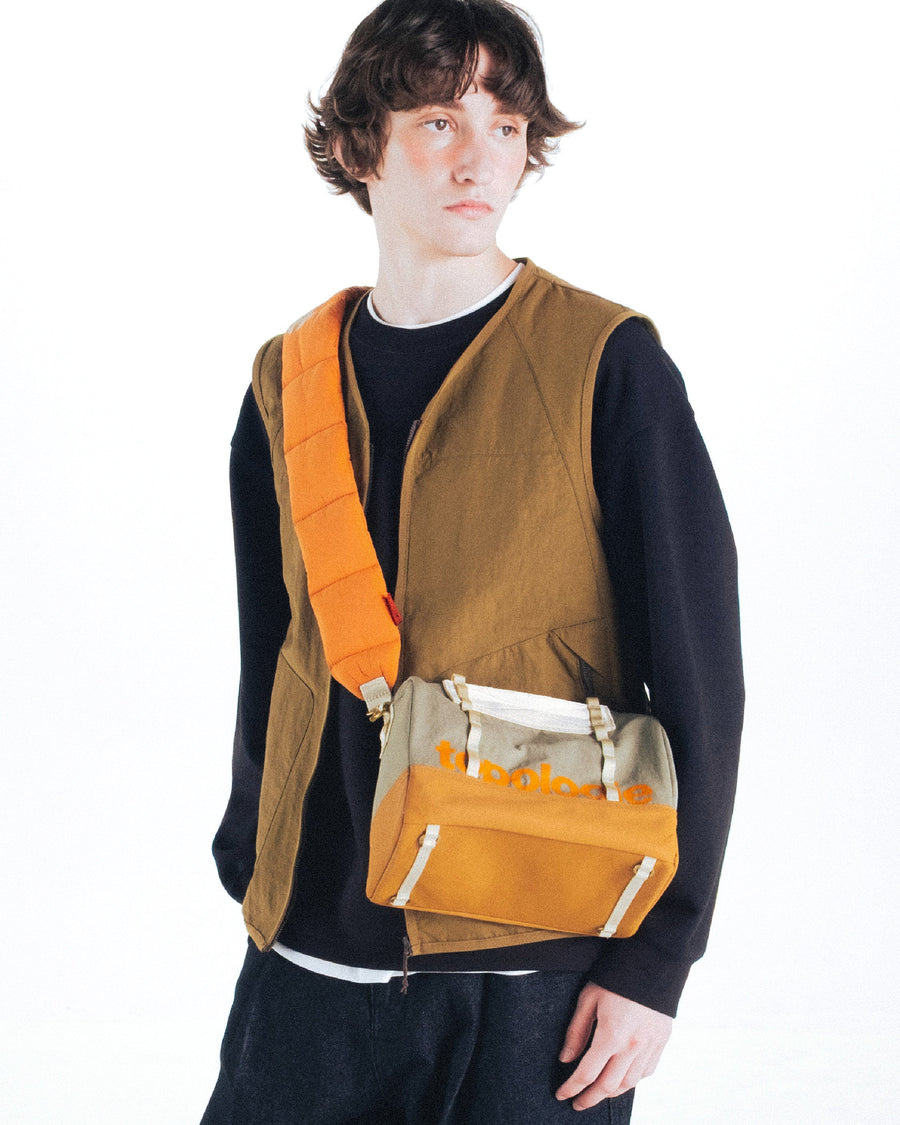 ストラップ付き　Topologie Boston Bag Medium Boston Bag Medium – Topologie