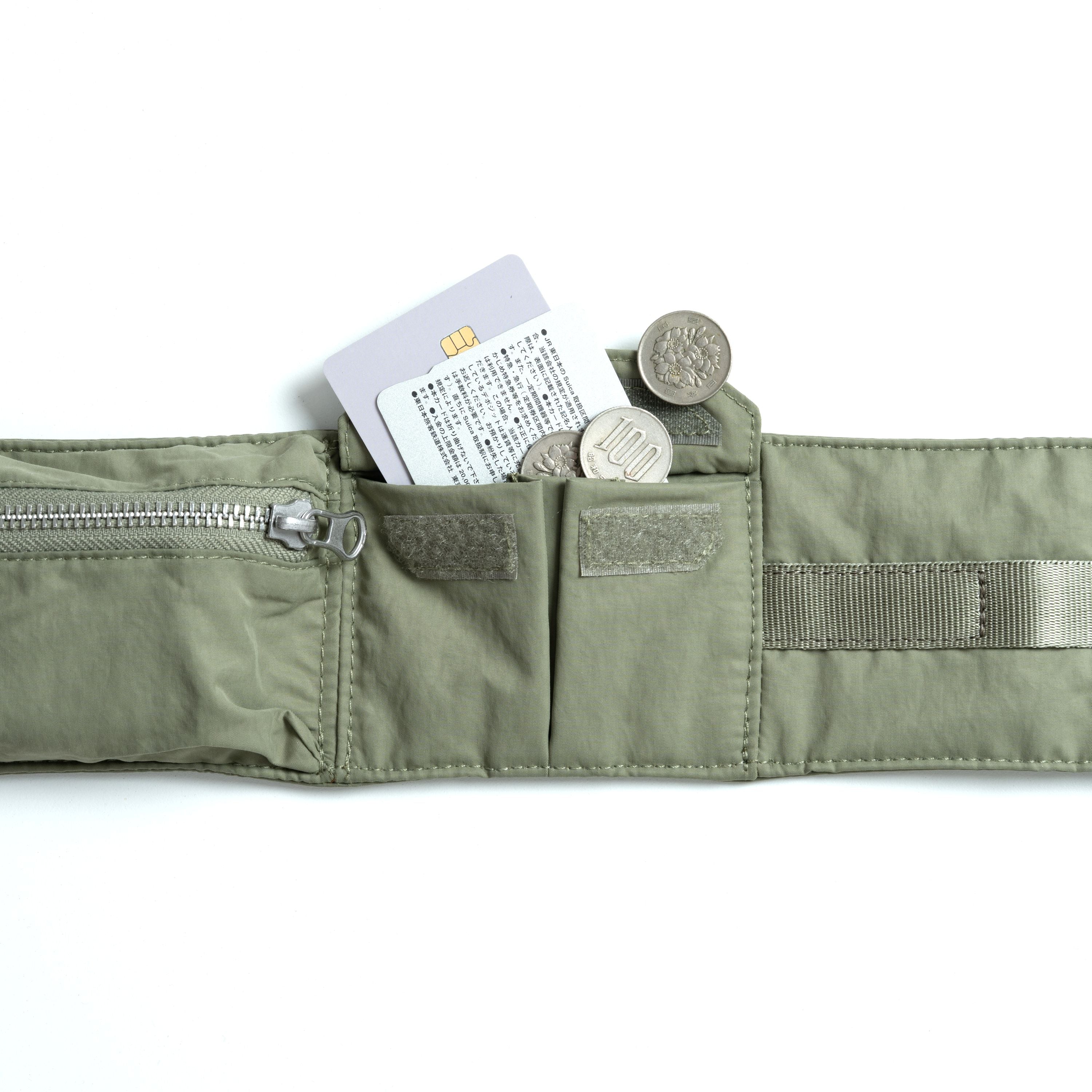 BomberStrap_frontpocket_4100x.