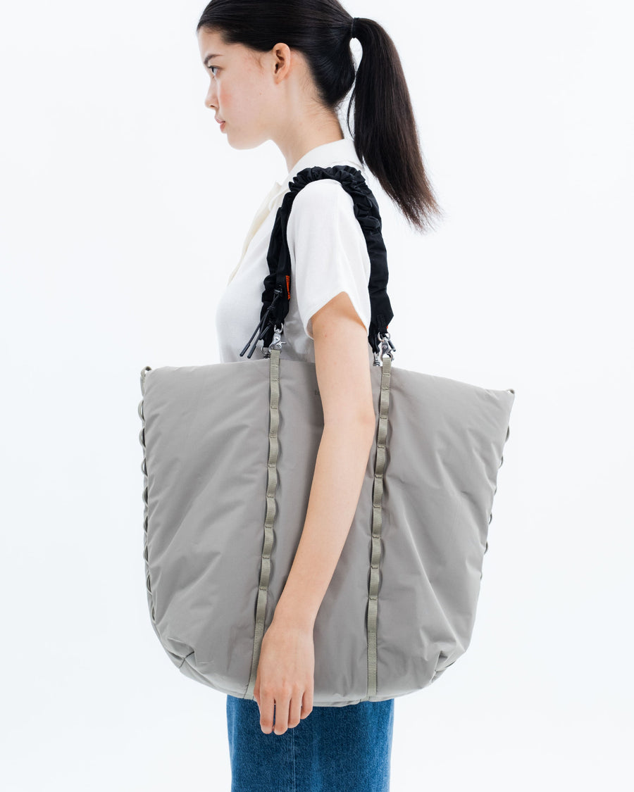 Cloud Tote / Black (Tech Sateen) / 10mm Rope Loop / Cyber Lattice