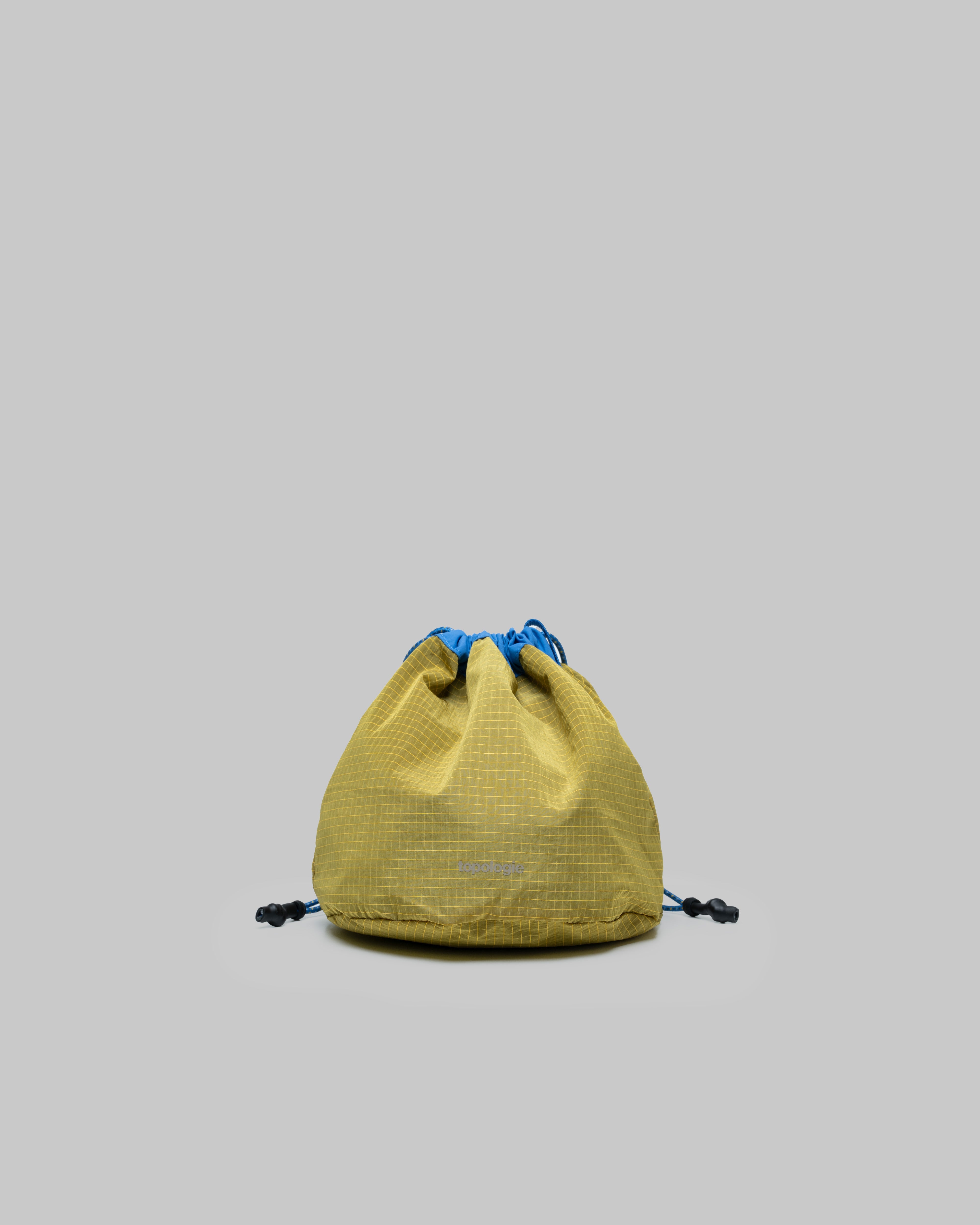 Reversible Bucket