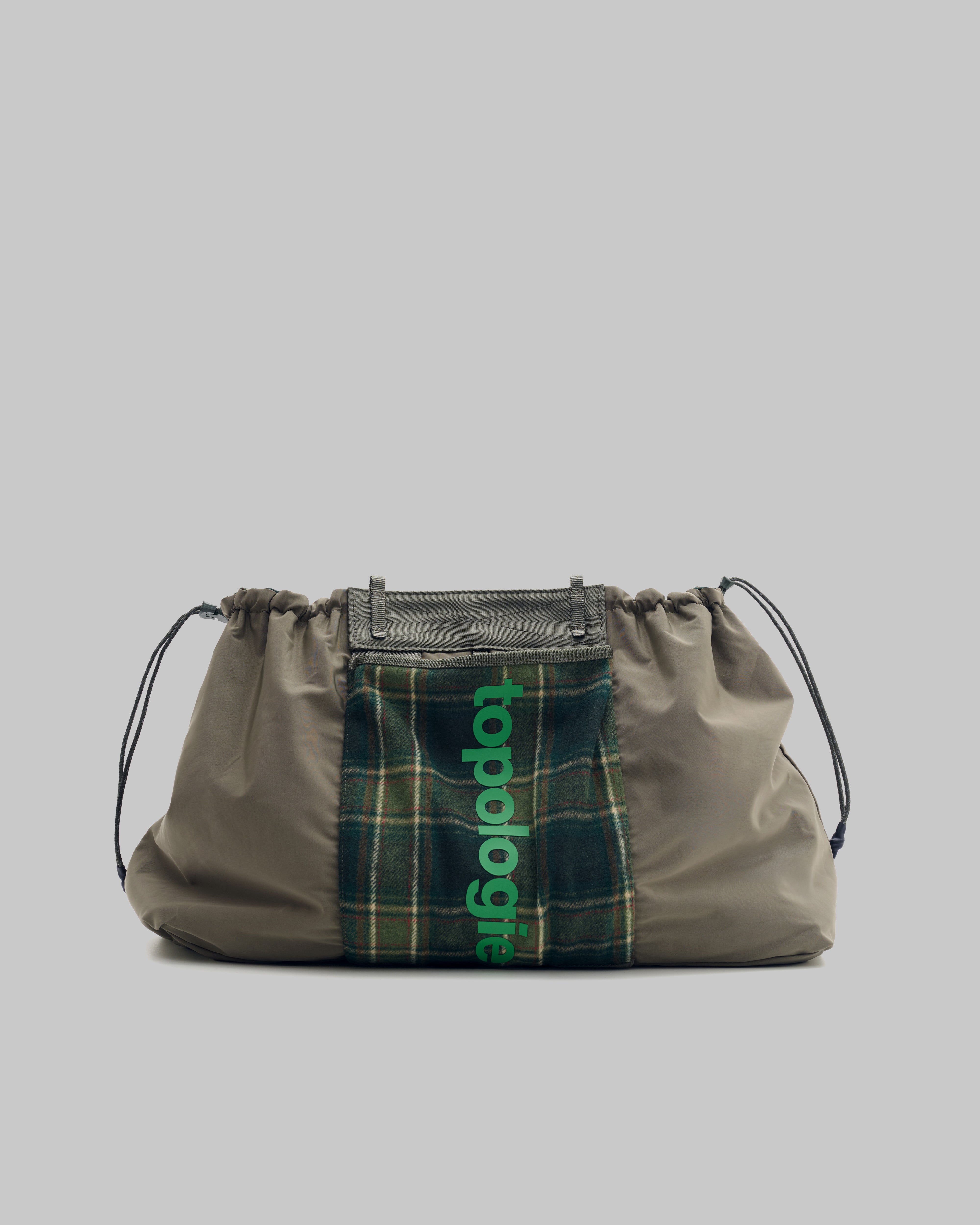 Summit Tote Wide Medium – Topologie