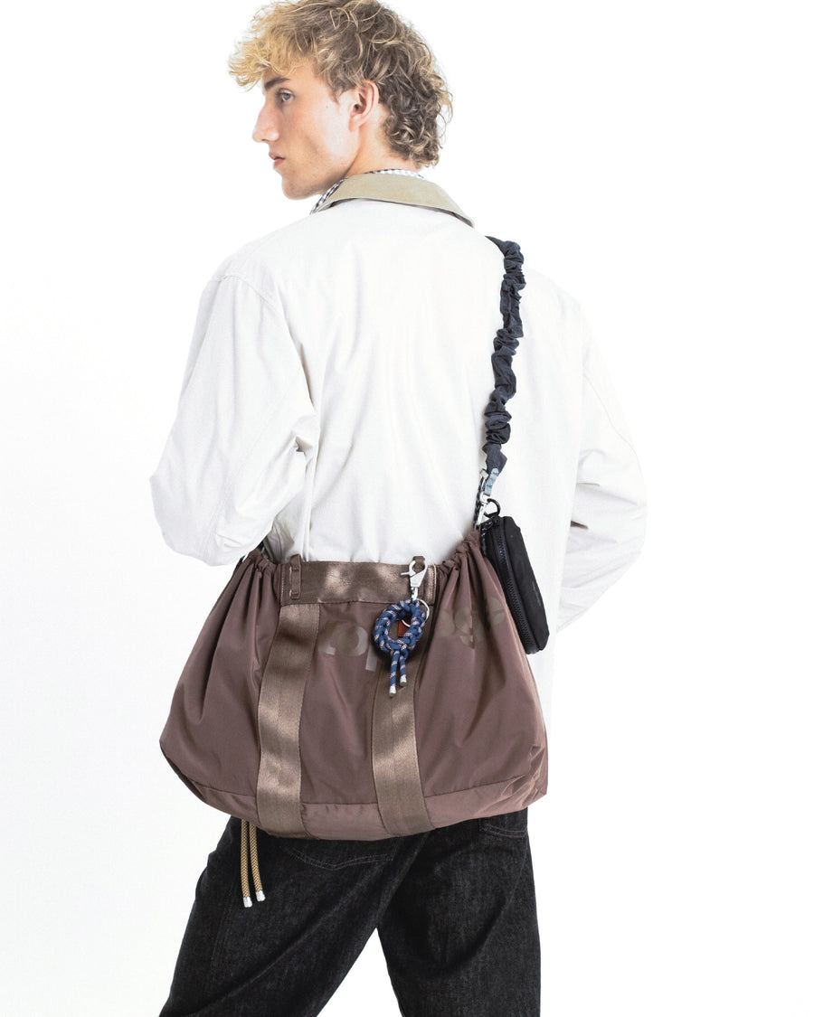 Summit Tote Wide Medium – Topologie