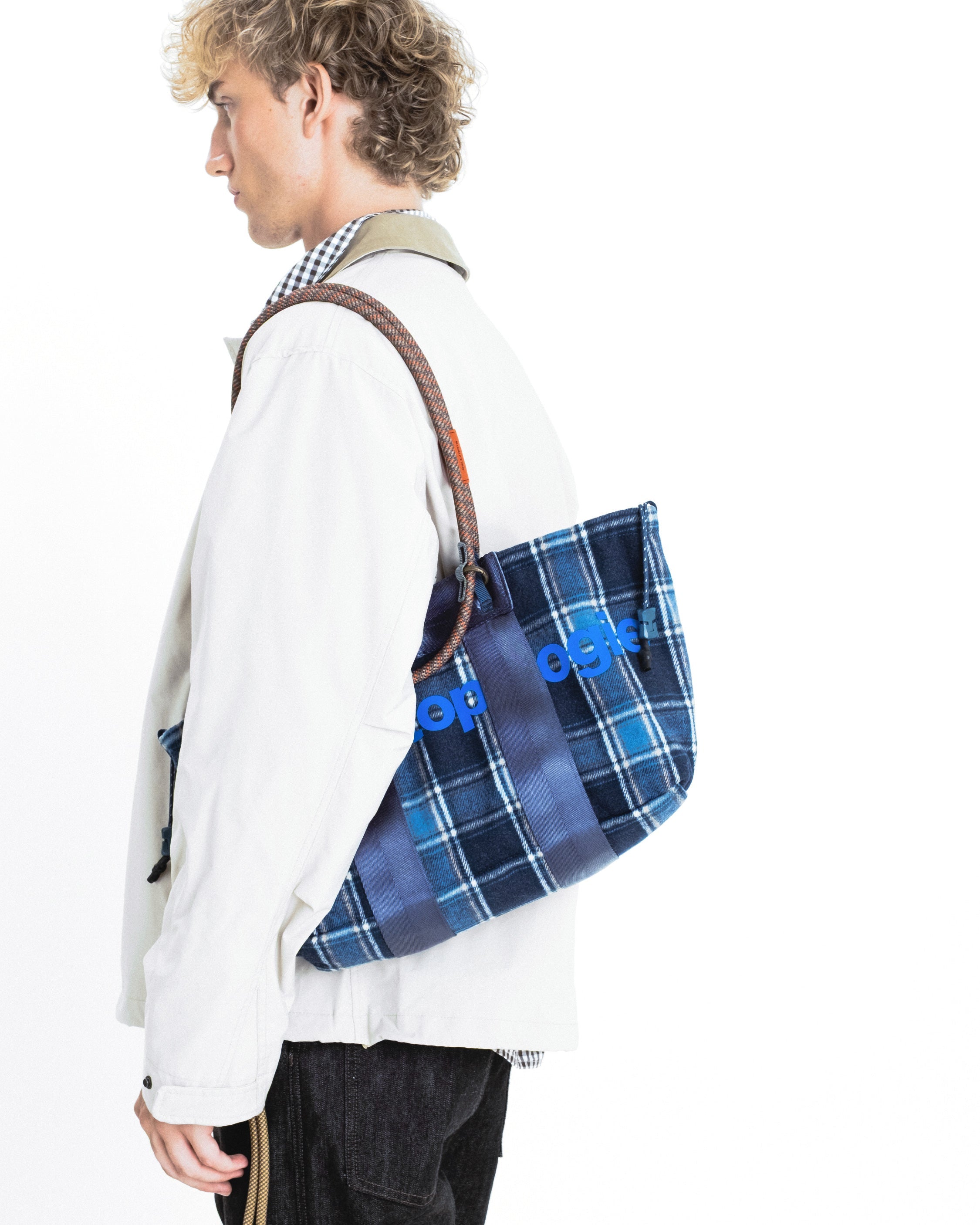 Summit Tote Wide Small – Topologie
