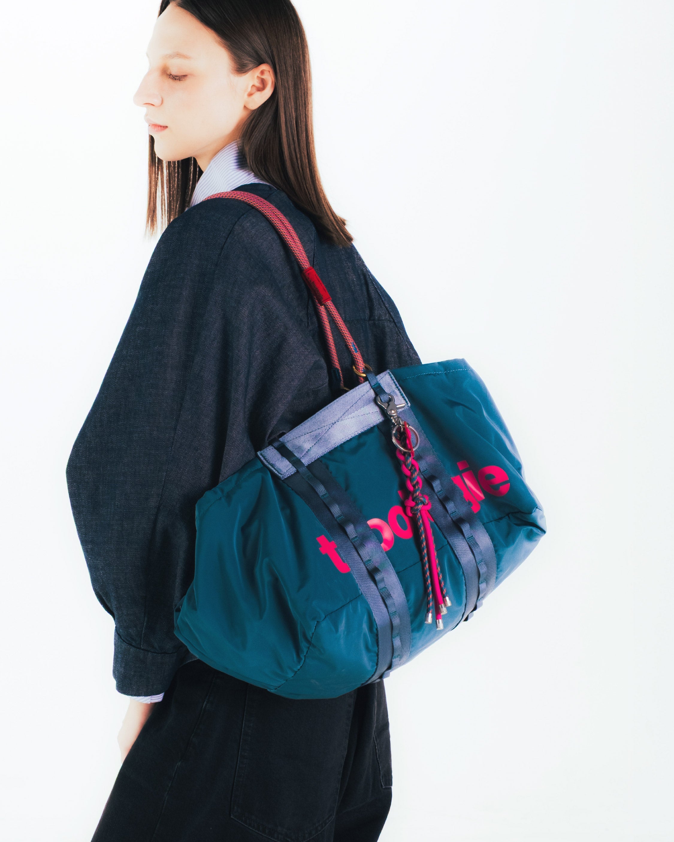 Topologie サミット ダッフル ミディアム ストラップ2種付き Summit Duffle Medium – Topologie