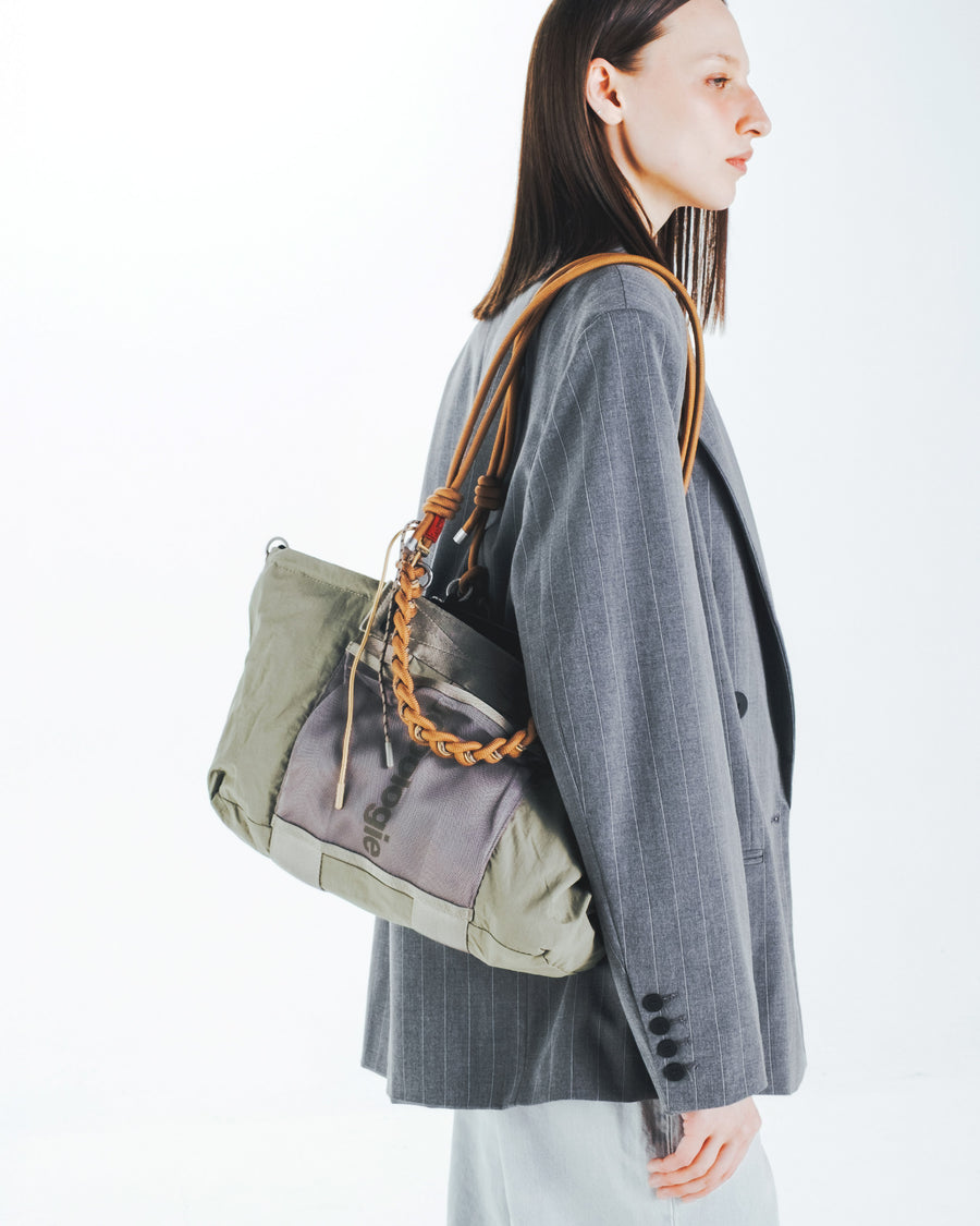 Summit Tote Wide Small – Topologie