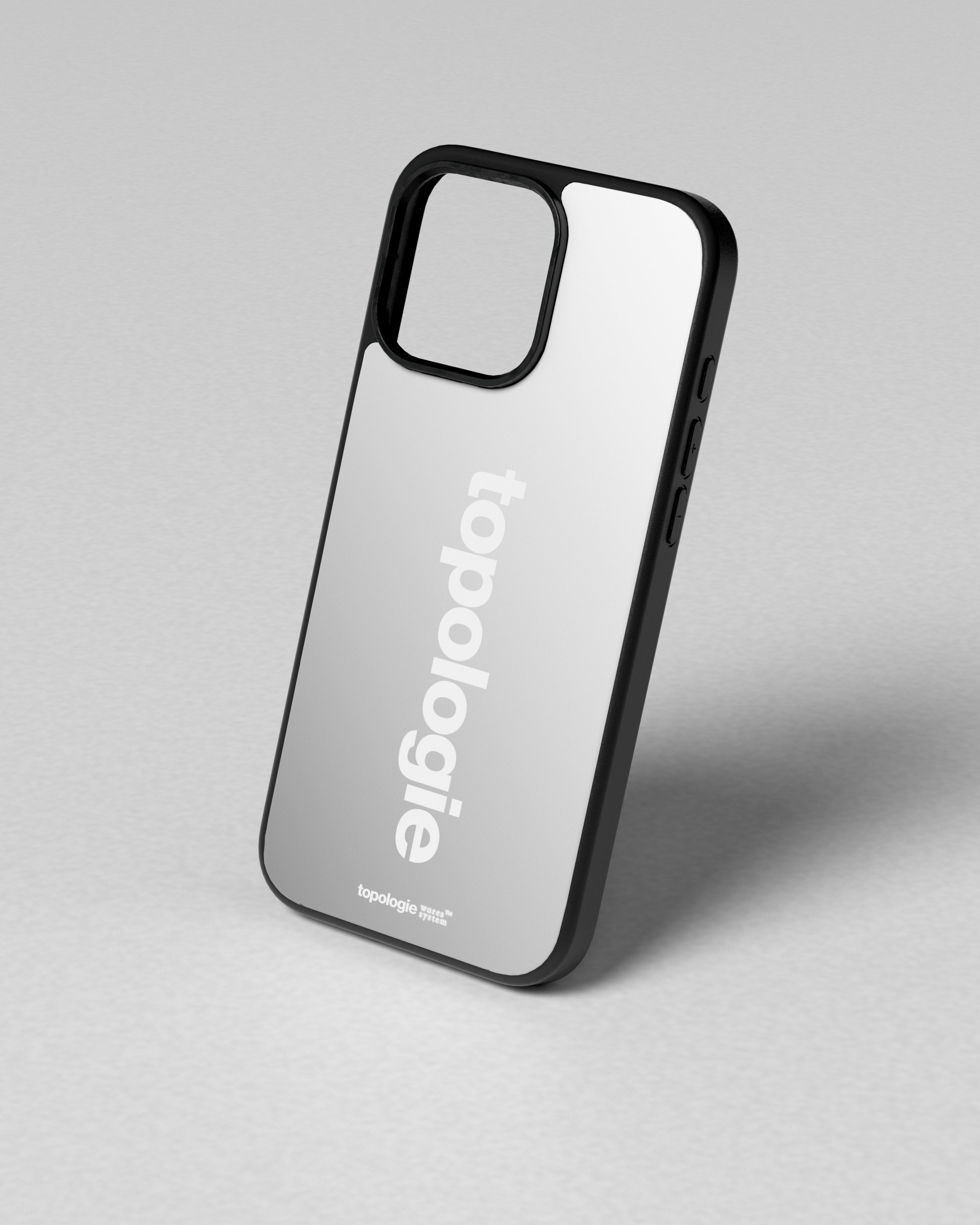 Siurana Phone Case / Silver Mirror / iPhone 16 Pro