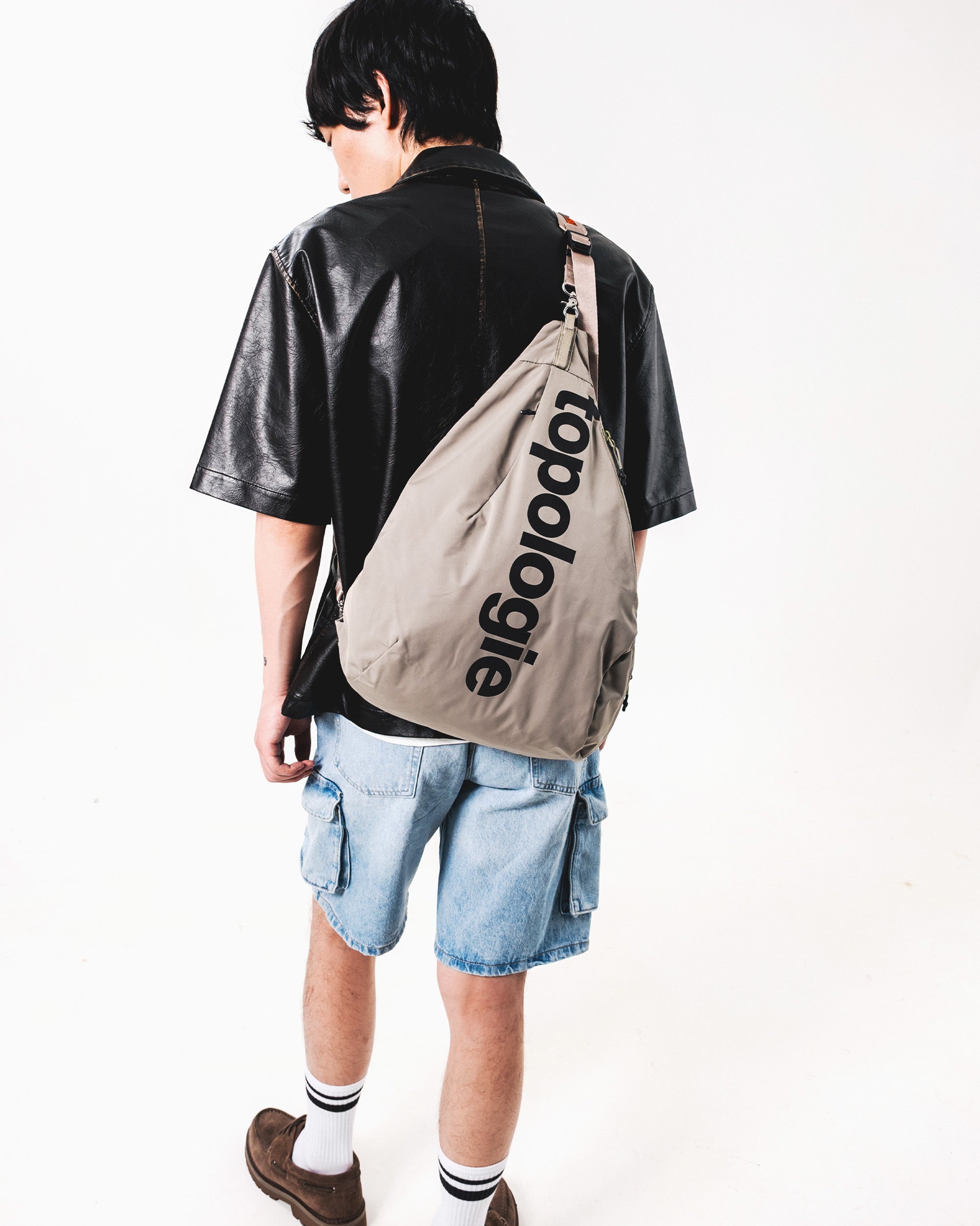 Sling Messenger Large