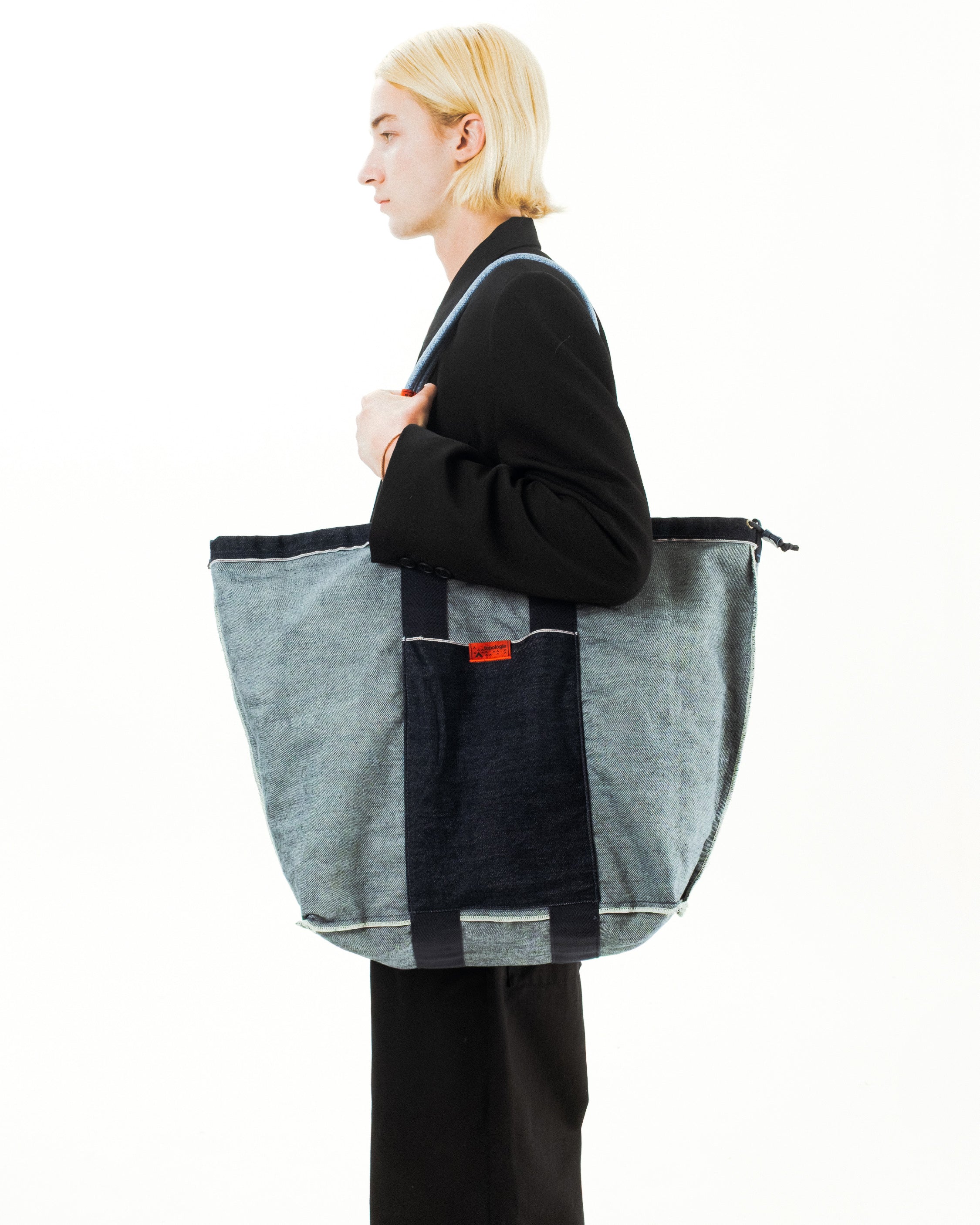 Summit Tote Large