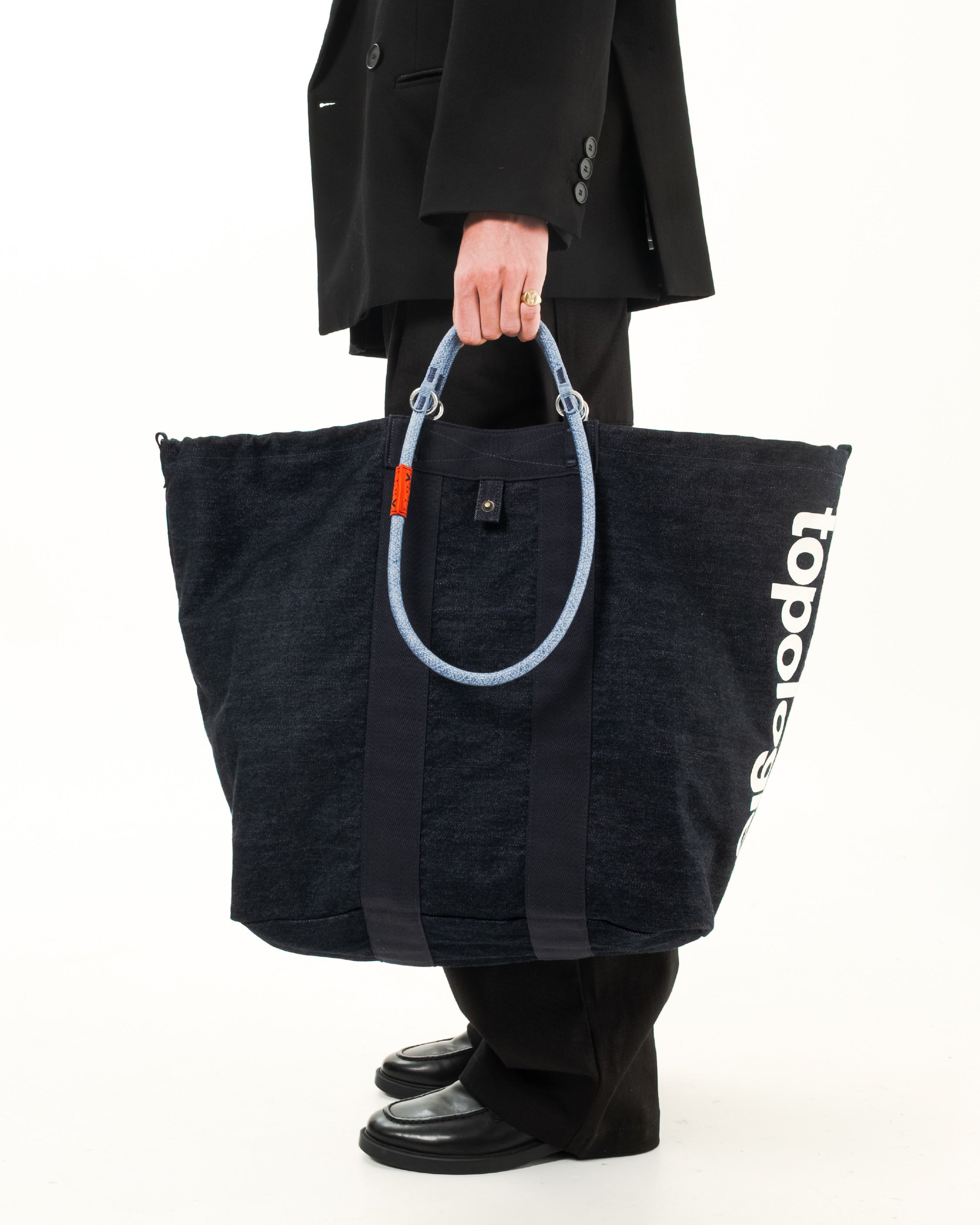 Summit Tote Large
