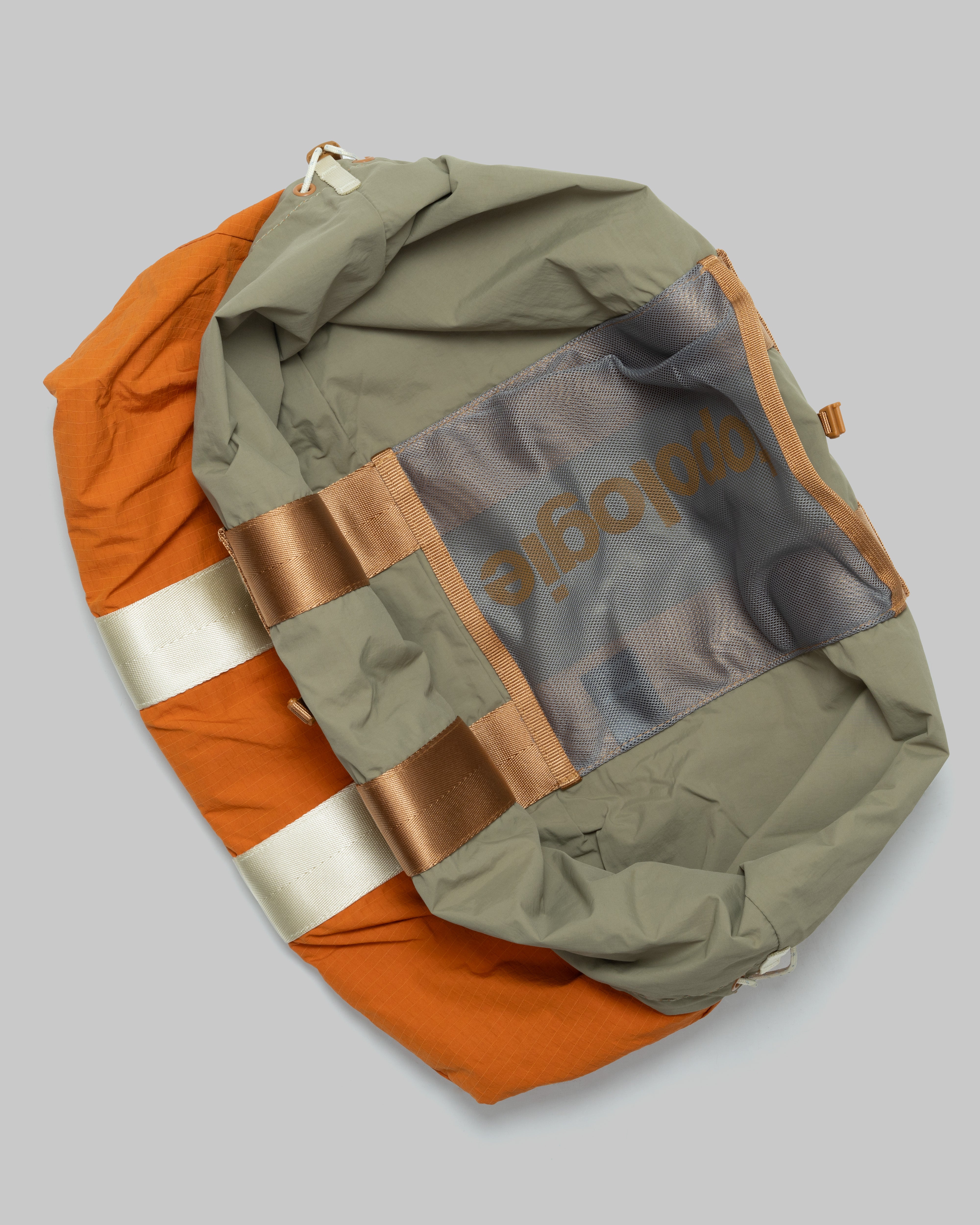 Summit Tote Wide Medium