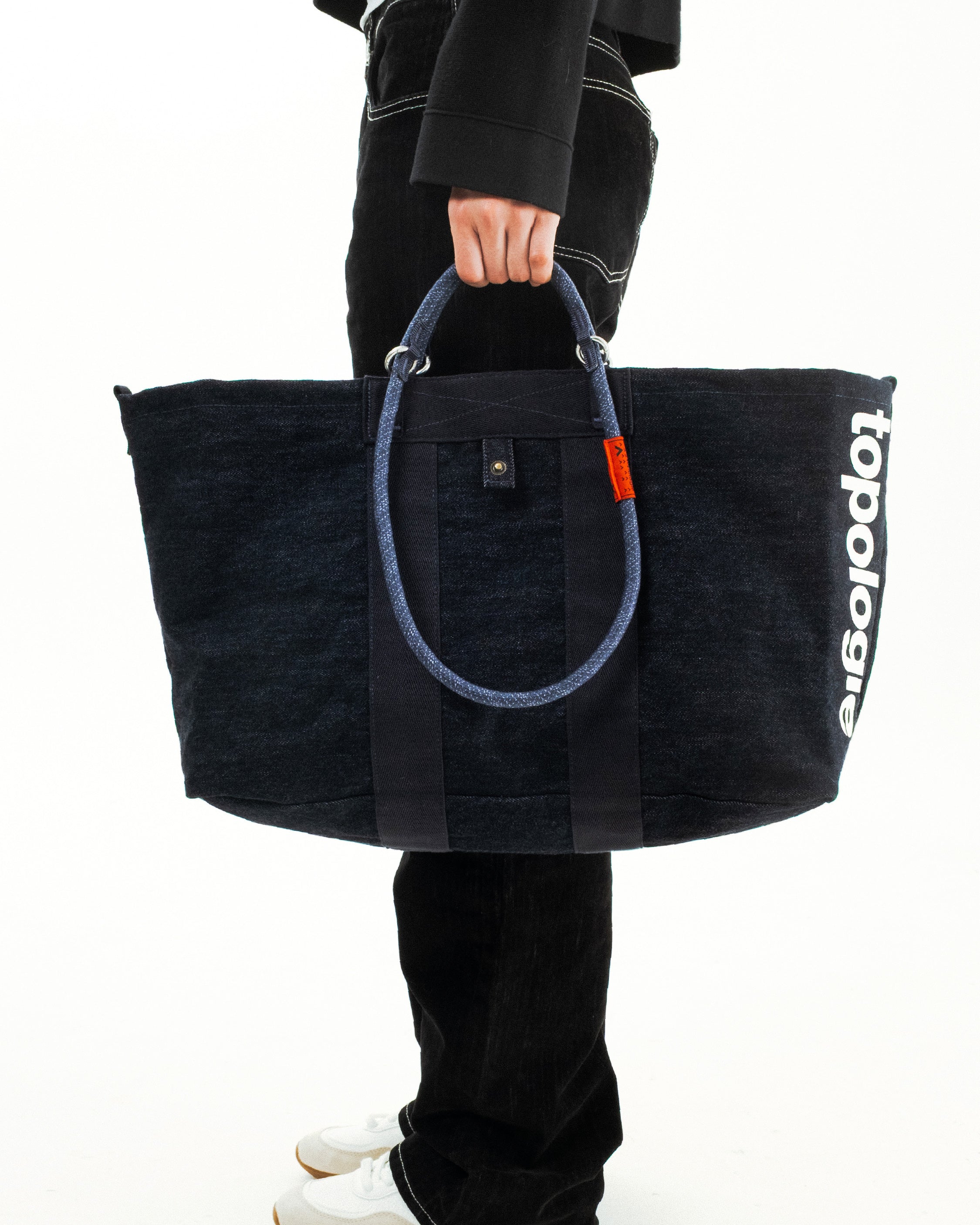 Summit Tote Wide Medium