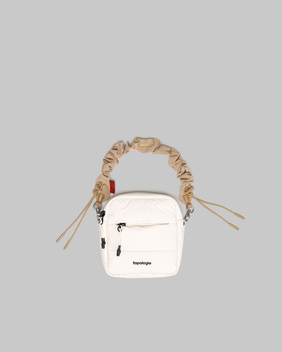 Tinbox Small / Puffer / Off White / Bungee Wrist Strap Beige