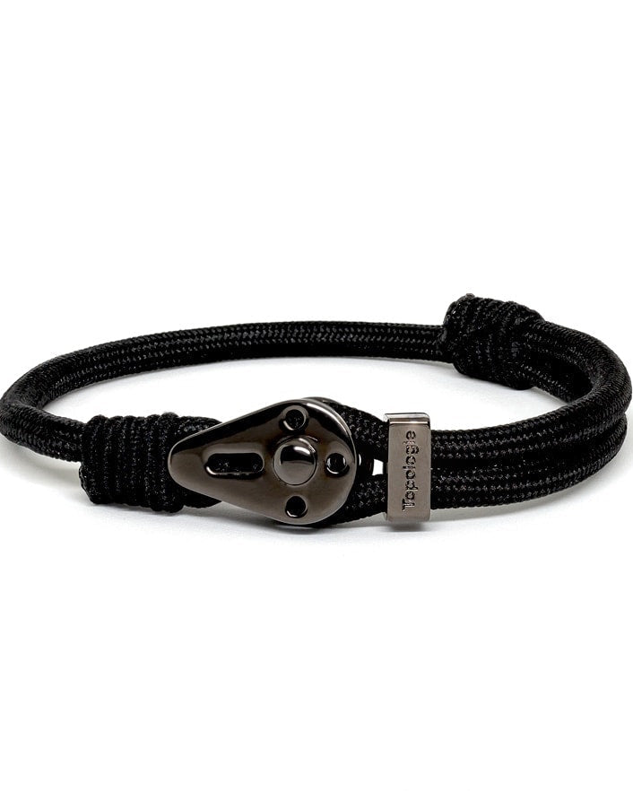 Yosemite / Black Solid / Chrome Black