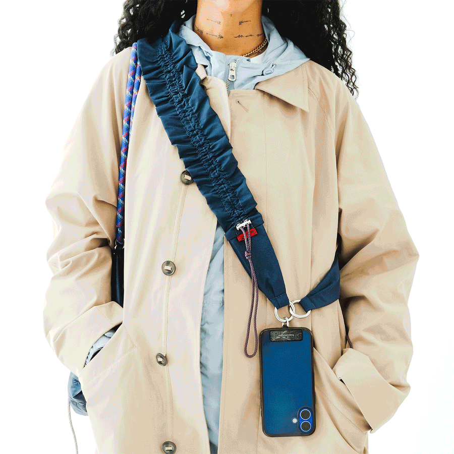 Scrunchie Pocket Sling – Topologie Scrunchie Pocket Sling – Topologie