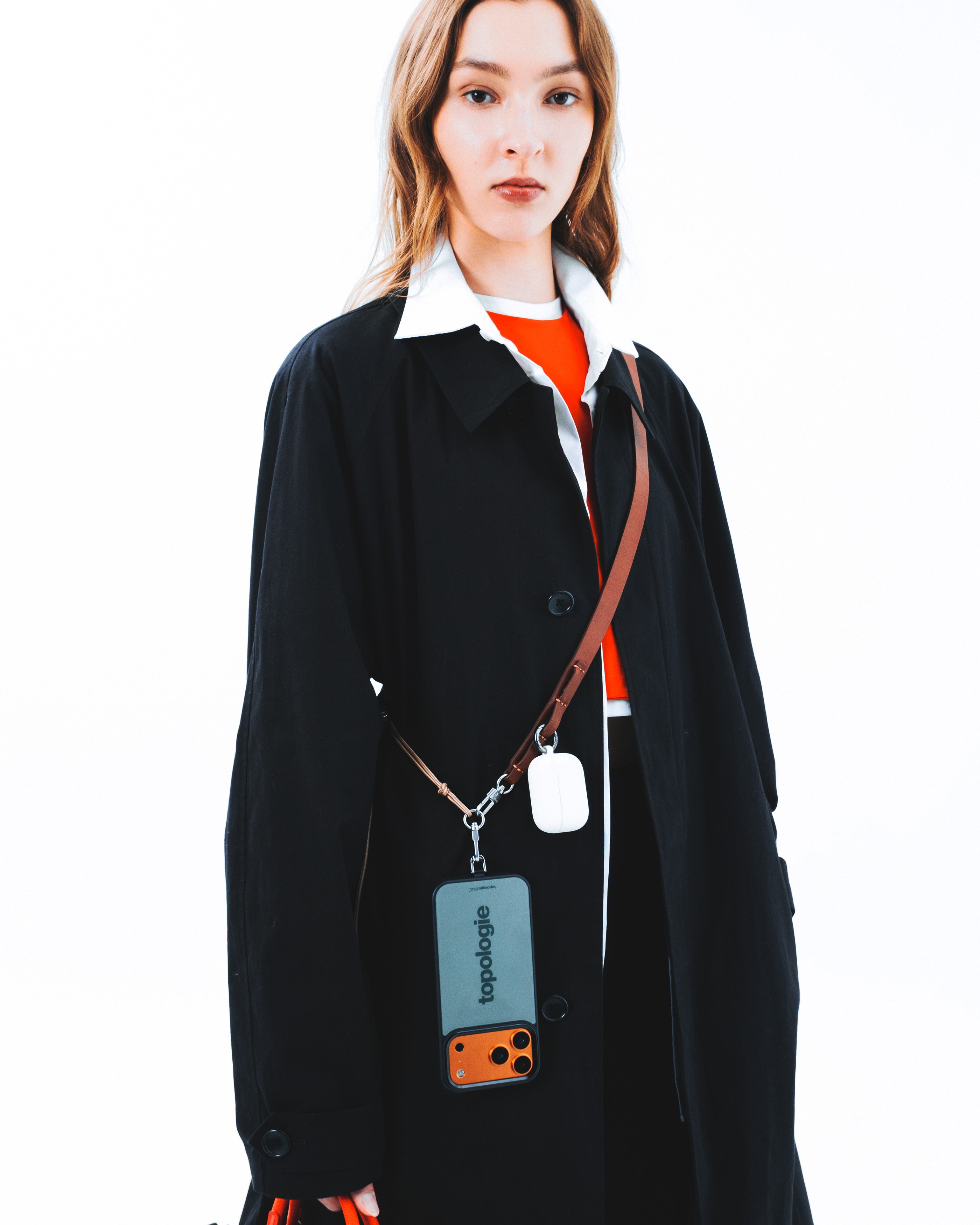 Siurana Phone Case / Black Mirror / iPhone 15