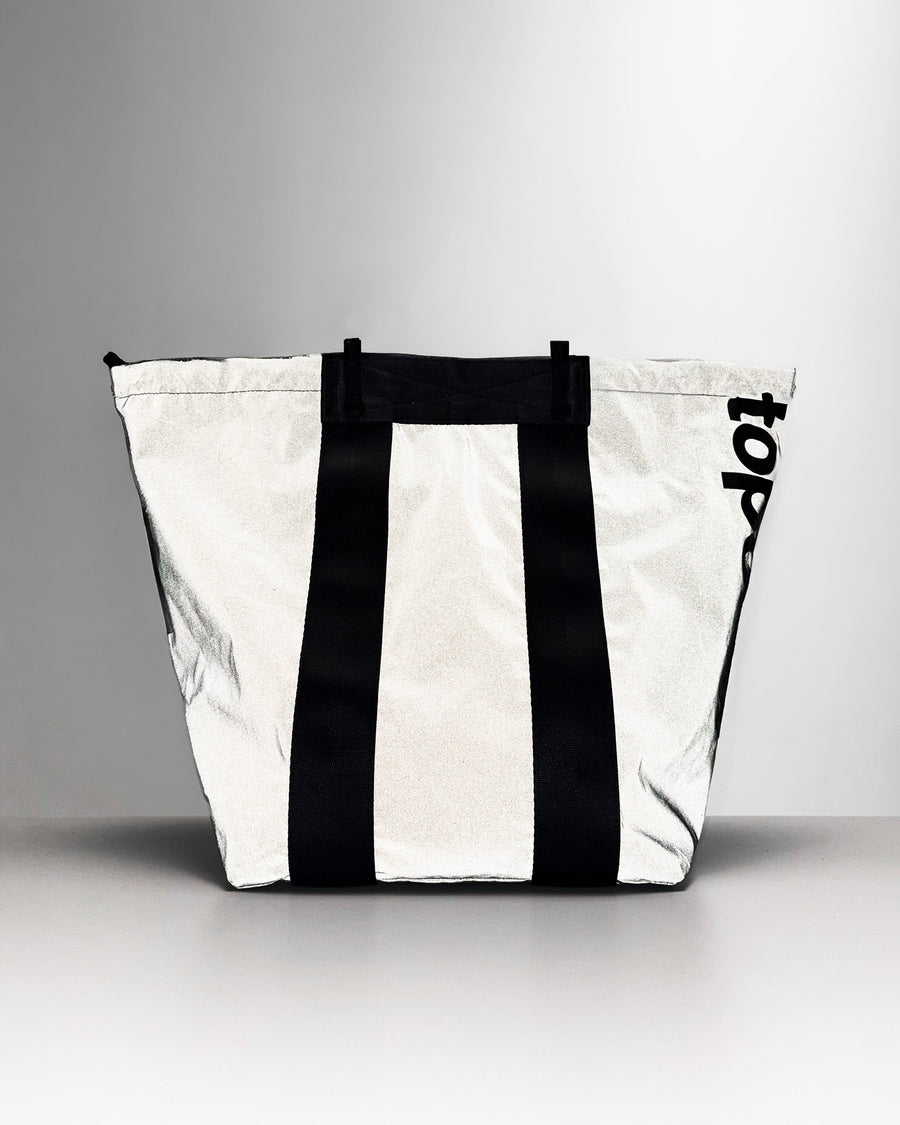 Summit Tote Medium